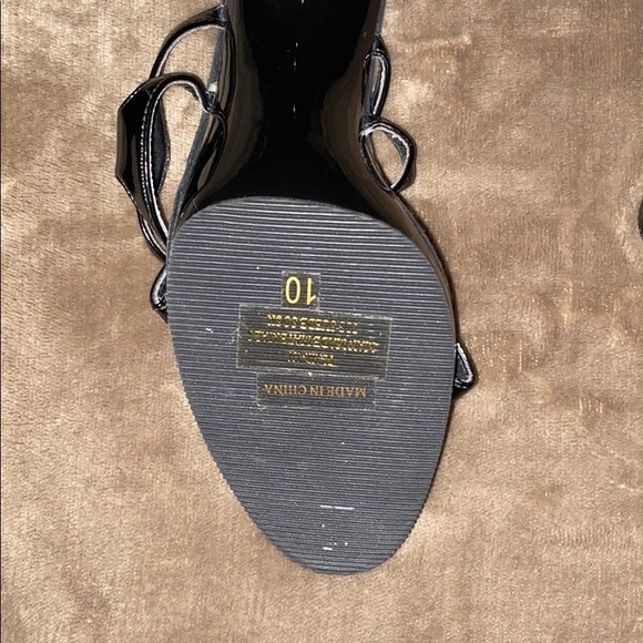 PLEASER Black Patent opentoe ankle buckle heels 🔥 - Picture 4 of 5